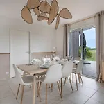 A 650m Du Bord De Mer, Belle Maison Neuve Pour 7
