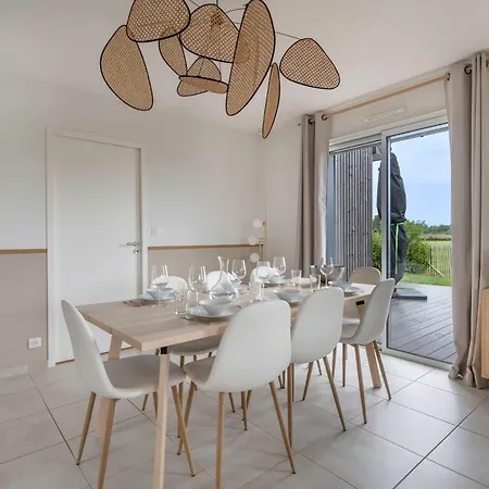 à 650m Du Bord De Mer, Belle Maison Neuve Pour 8